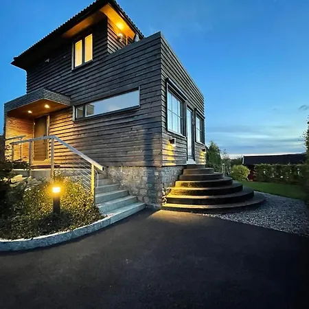 House With Stunning Views - Close To Center And Βίλα